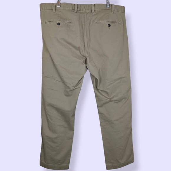 GAP Slim Fit Khaki Pants - Picture 2 of 8
